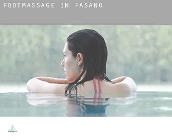 Foot massage in  Fasano